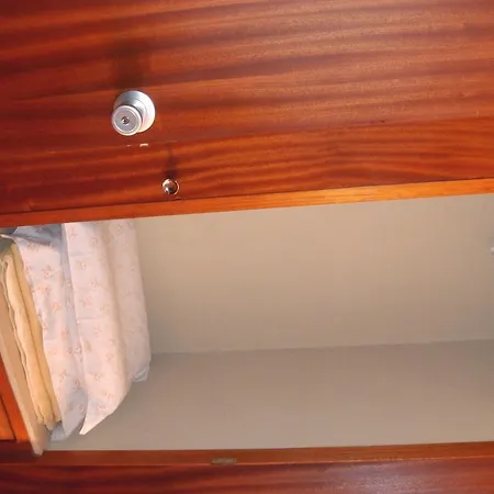 Guest house Rainha Santa *